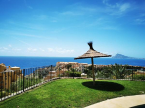 Maison à Mascarat Hills avec vue sur la baie d'Altea